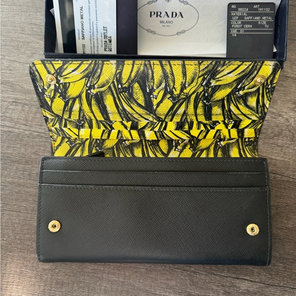 Limited Edition Prada ๐ - Picture 7 of 9